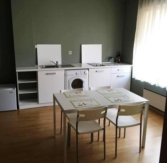 Apartamento 1 Dormitório, Alexander