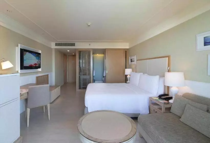 キングサイズベッドのデラックスルーム, Amari Hua Hin