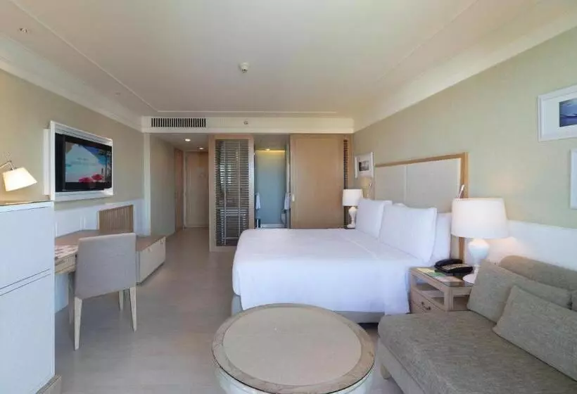 キングサイズベッドのデラックスルーム, Amari Hua Hin