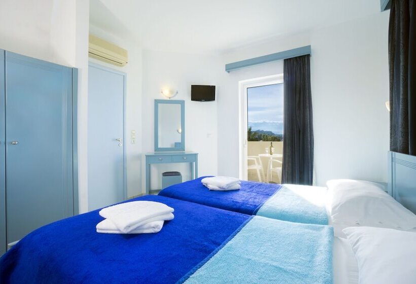 דירת חדר נוף לים, Georgina