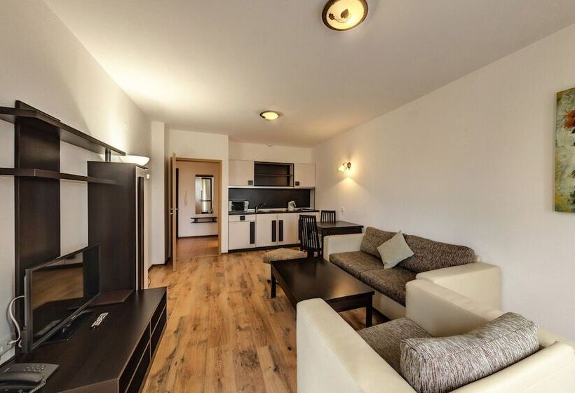 דירת חדר, Grand Royale Apartment Complex & Spa