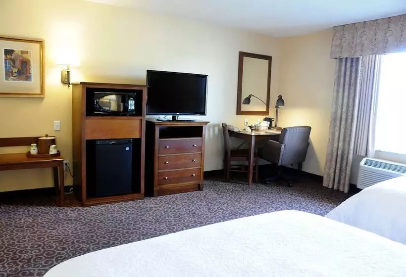スタンダードルーム, Hampton Inn & Suites Red Bluff