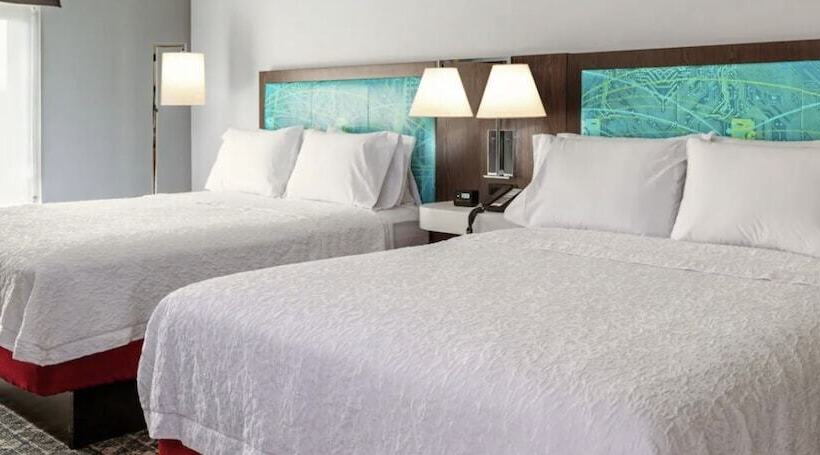 标准间, Hampton Inn & Suites Red Bluff