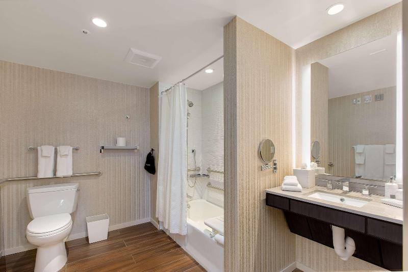 استودیو استاندارد با تخت کینگ, Larkspur Landing South Bend