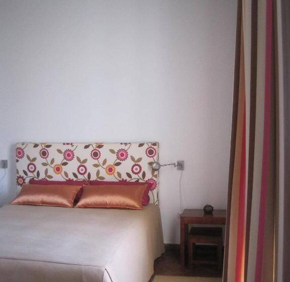 Люкс, Outeiro Da Vila Casas De Campo