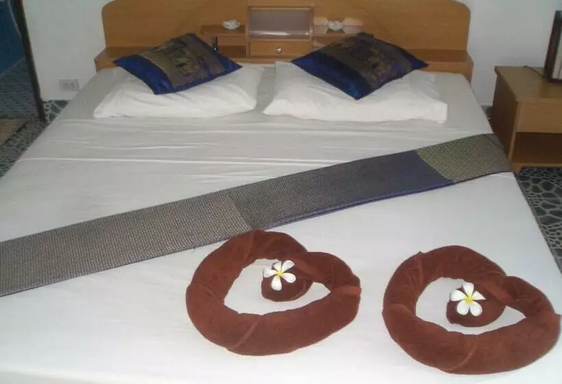 スタンダードバンガロー, D&k Smiley Phuket Resort