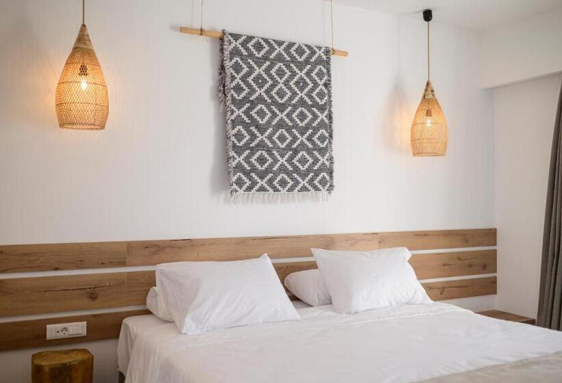 سوییت جونیور لوکس, Summer Village Of Hippokrates   Adults Only