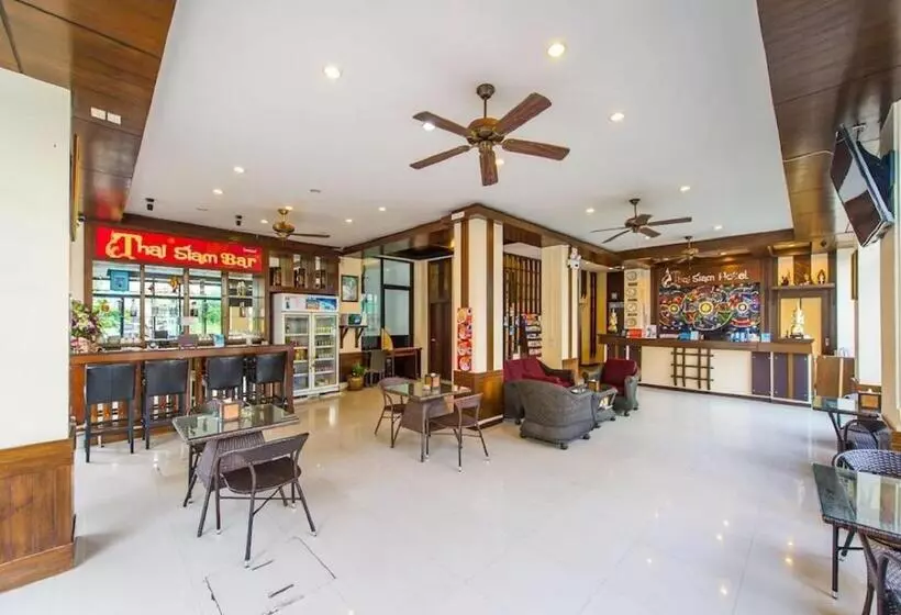 キングサイズベッドのスタンダードルーム, Thai Siam