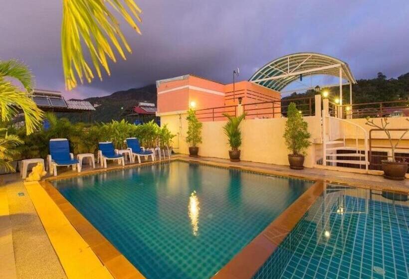 キングサイズベッドのスタンダードルーム, Thai Siam