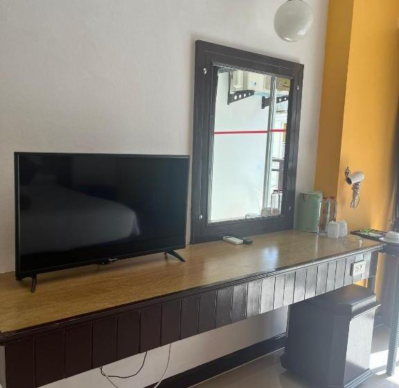 キングサイズベッドのスタンダードルーム, Thai Siam