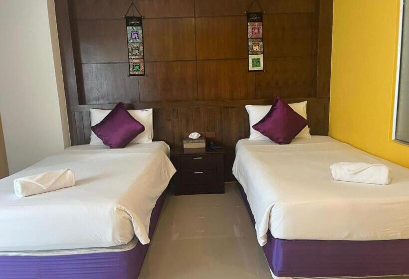 スタンダードルーム, Thai Siam