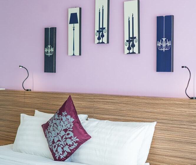 Quarto Estandar com Vistas, The Lantern Resorts Patong   Sha Extra Plus