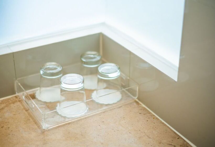 Quarto Quádruplo Estandar, The Lantern Resorts Patong   Sha Extra Plus