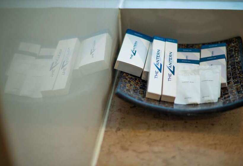 Quarto Quádruplo Estandar, The Lantern Resorts Patong   Sha Extra Plus