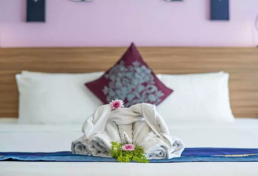 اتاق استاندارد با چشمانداز, The Lantern Resorts Patong Sha Extra Plus