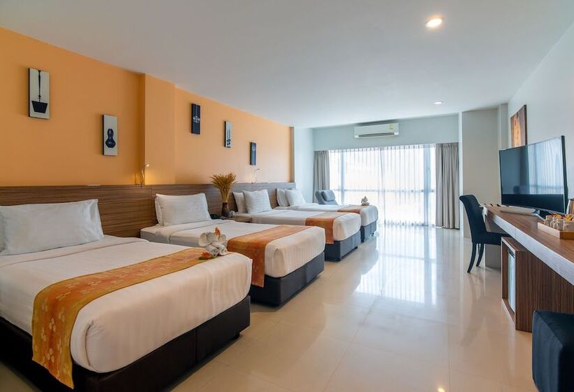 Quarto Quádruplo Estandar, The Lantern Resorts Patong   Sha Extra Plus