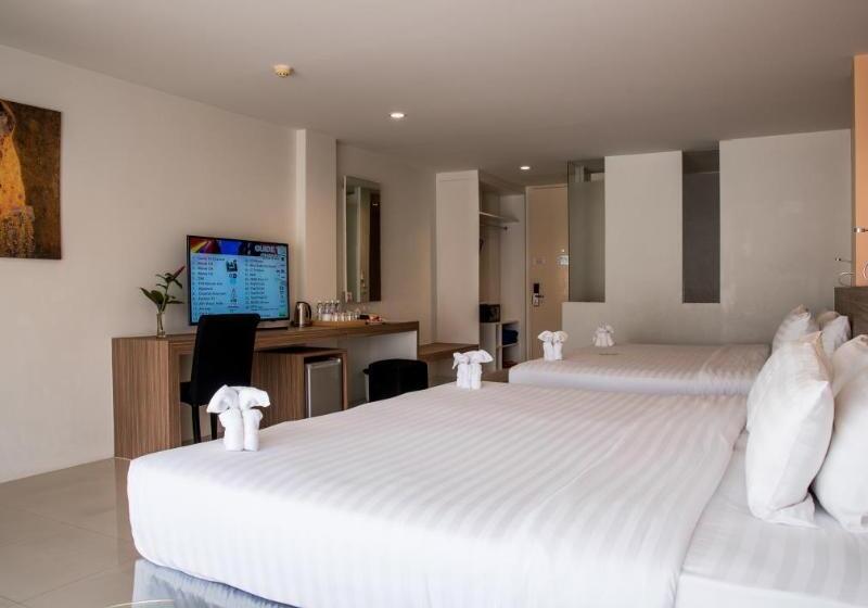 Quarto Quádruplo Estandar, The Lantern Resorts Patong   Sha Extra Plus