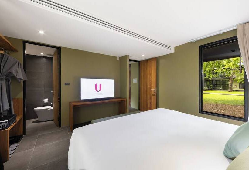 جناح, U Inchantree Kanchanaburi