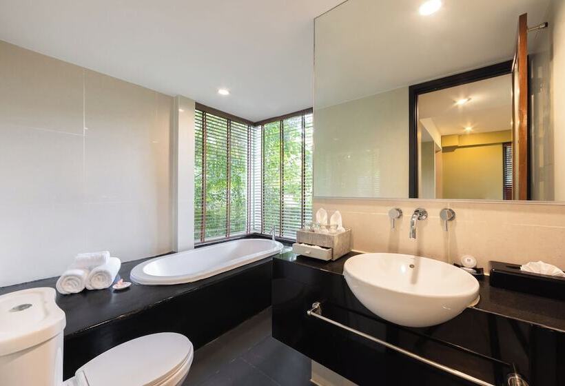 جناح, U Inchantree Kanchanaburi