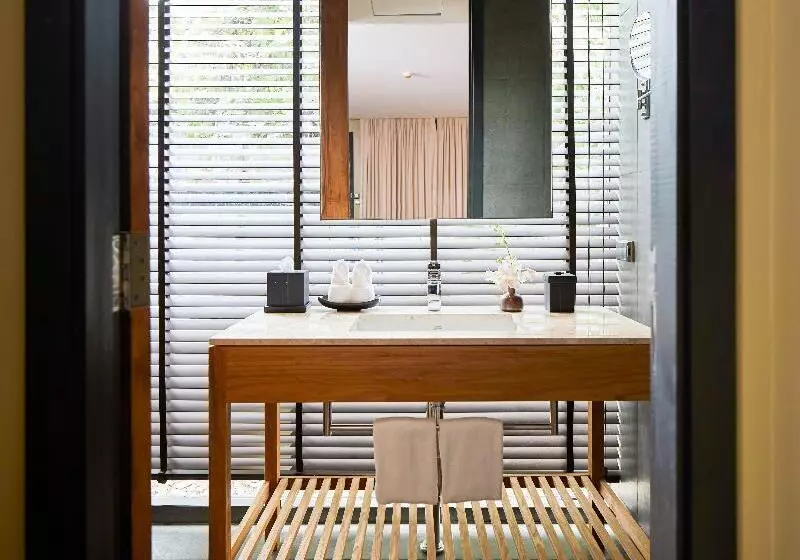 اتاق لوکس, U Inchantree Kanchanaburi