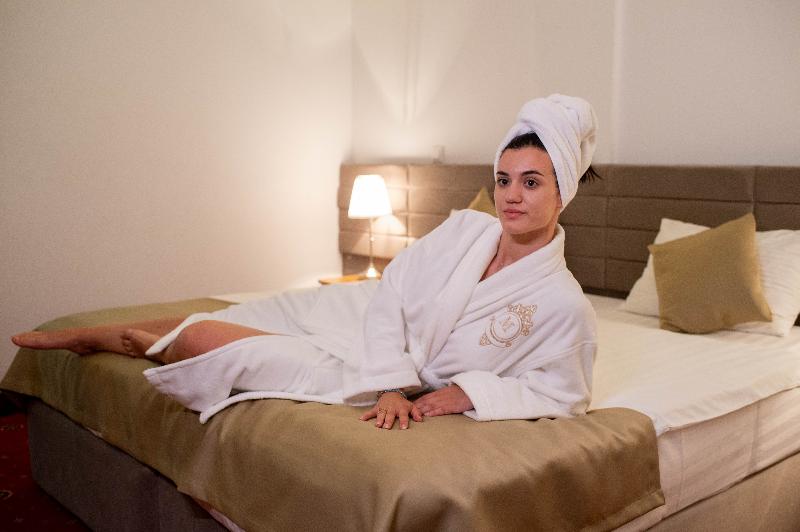 スタンダードルーム, Queen Vera