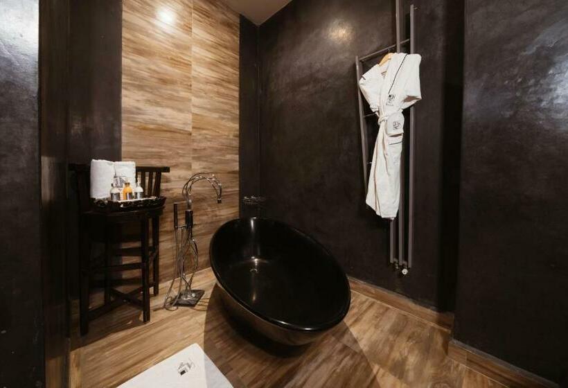 Suite Junior, Villa Makassar