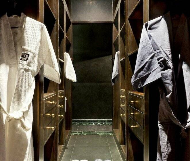 Suite Junior, Villa Makassar