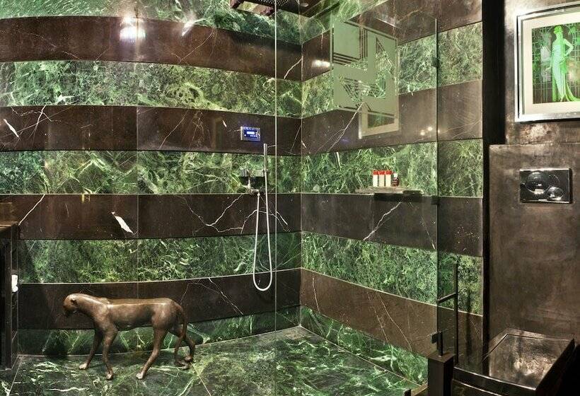 Suite Junior, Villa Makassar