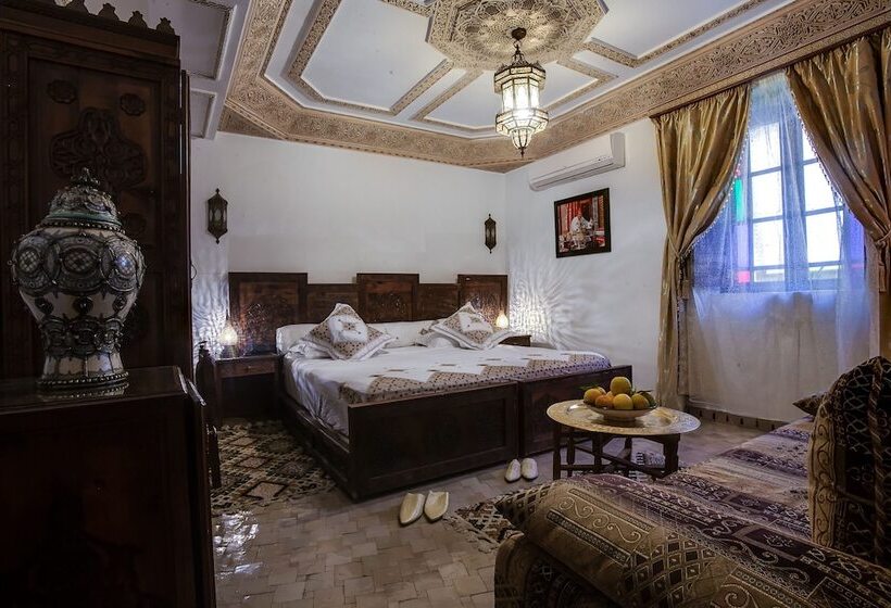 سوییت جونیور, Riad Salam Fes