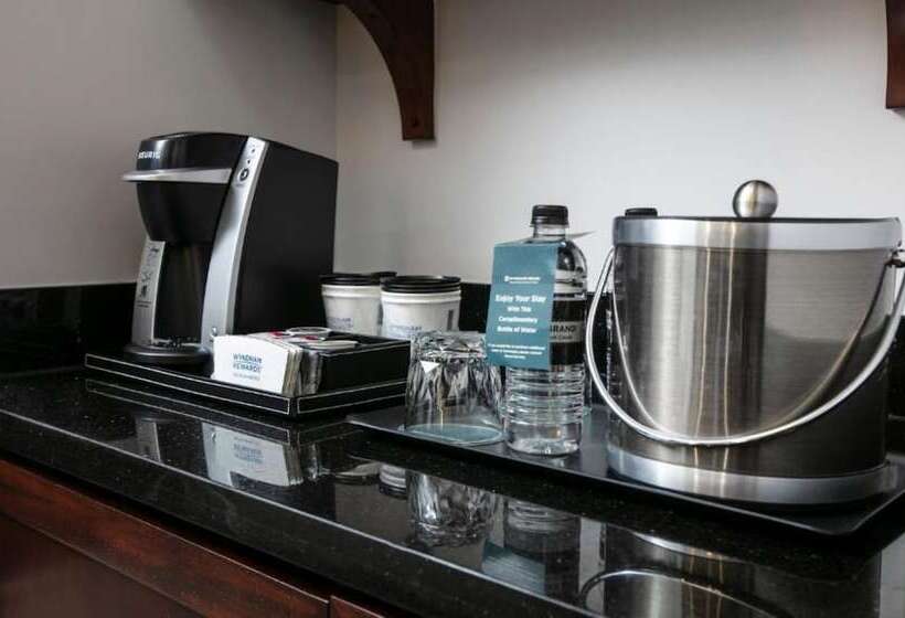 Номер Deluxe, Wyndham Grand Orlando Resort Bonnet Creek