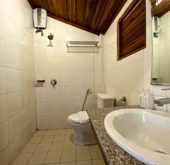 스탠다드 방갈로, Yuwadee Resort