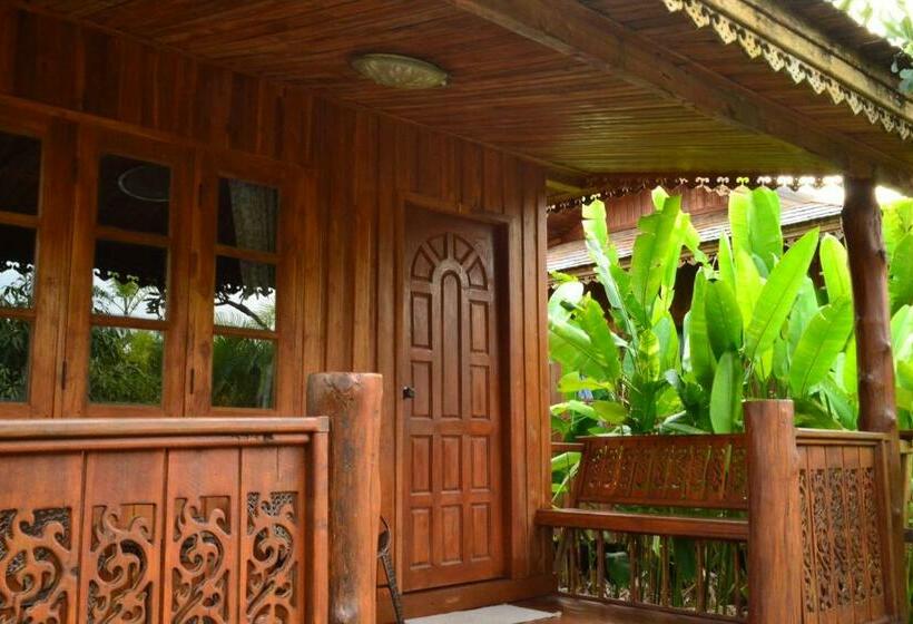 스탠다드 방갈로, Yuwadee Resort