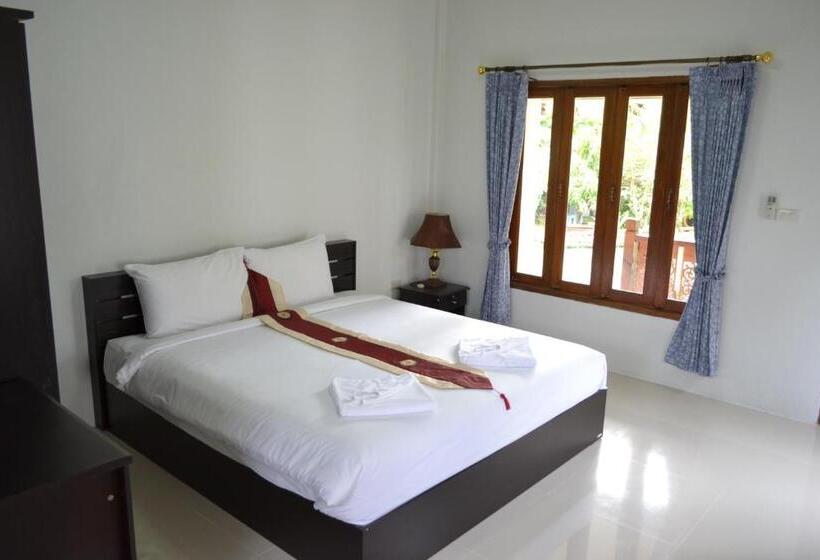 스탠다드 방갈로, Yuwadee Resort