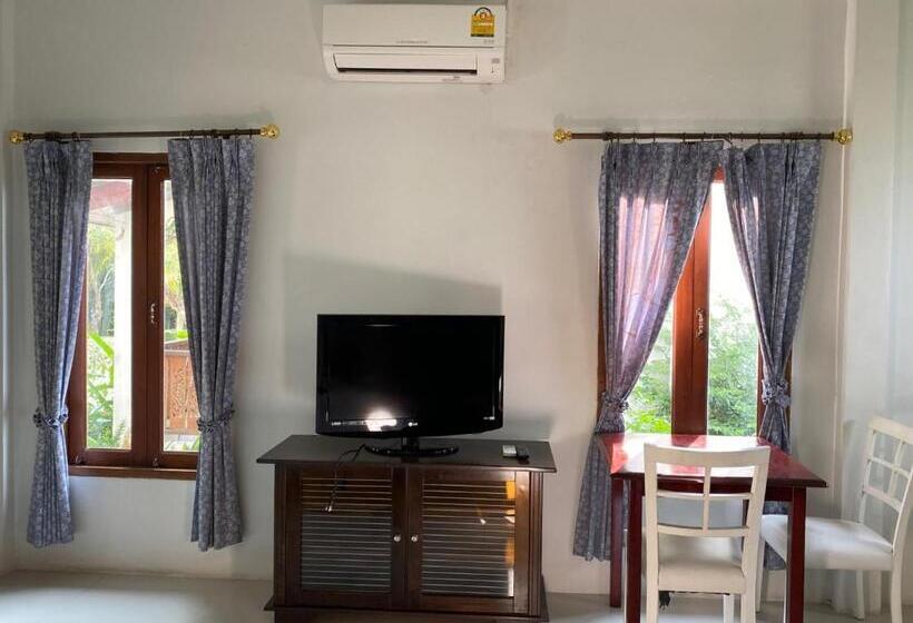 스탠다드 방갈로, Yuwadee Resort