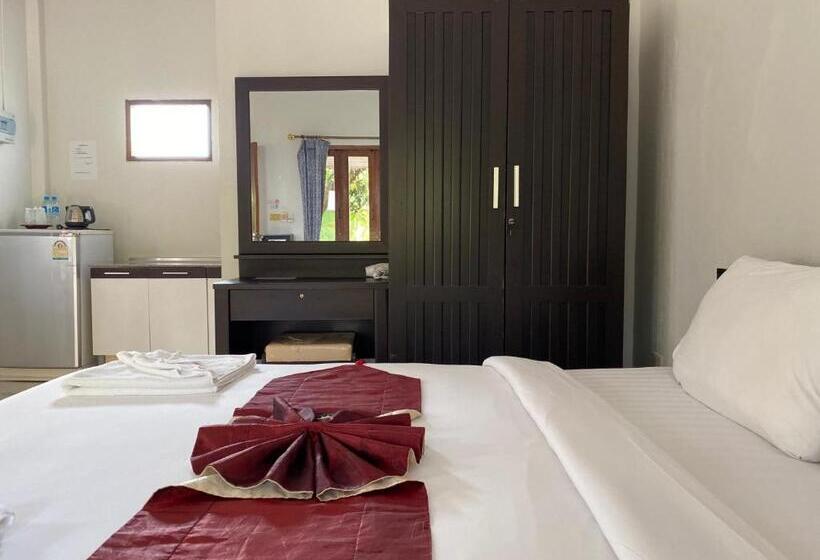 스탠다드 방갈로, Yuwadee Resort