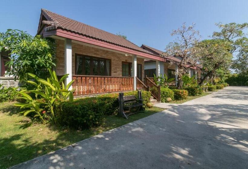 بانگلوی استاندارد, Yuwadee Resort