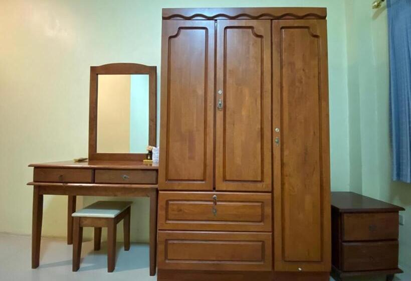 침실 4개 빌라, Yuwadee Resort