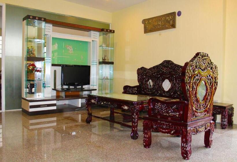 ویلای 4 خوابه, Yuwadee Resort