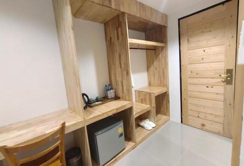 스탠다드 룸 킹사이즈 침대, Yuwadee Resort