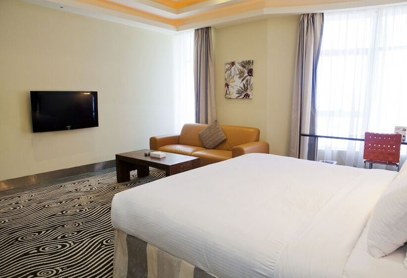 استودیوی استاندارد, Al Raya Suites