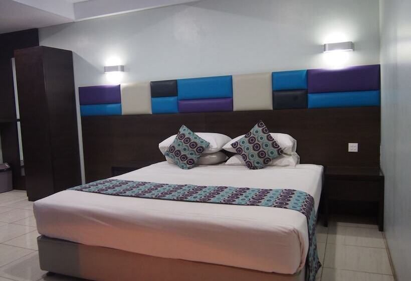 Номер Deluxe, Alma