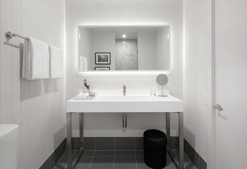 דירת שני חדרים, Burbury