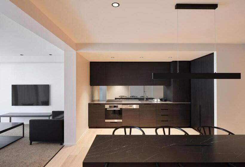 דירת שני חדרים, Burbury