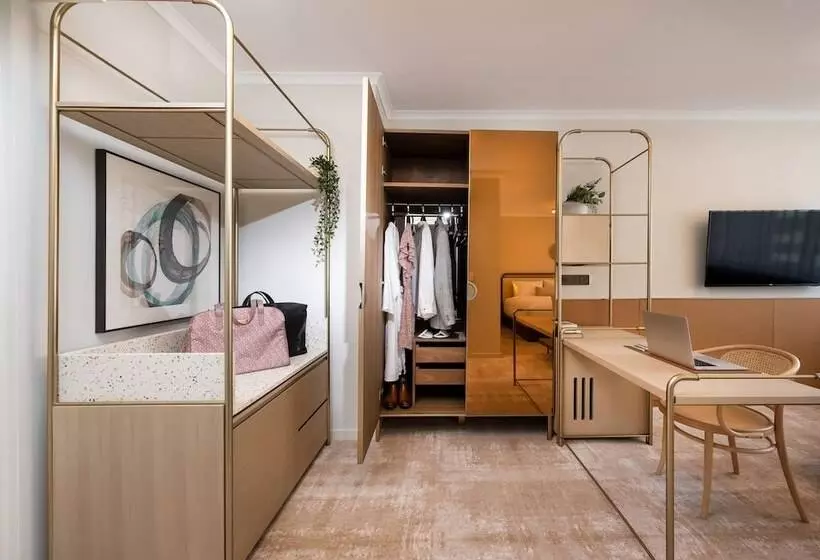 استودیوی استاندارد, Mantra Terrace Brisbane