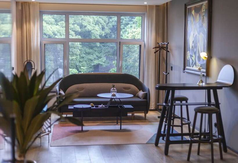 جناح ديلوكس, Qingdao The Castle