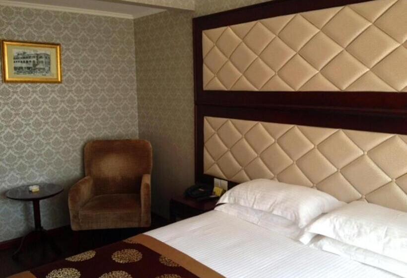 اتاق استاندارد, Seventh Heaven