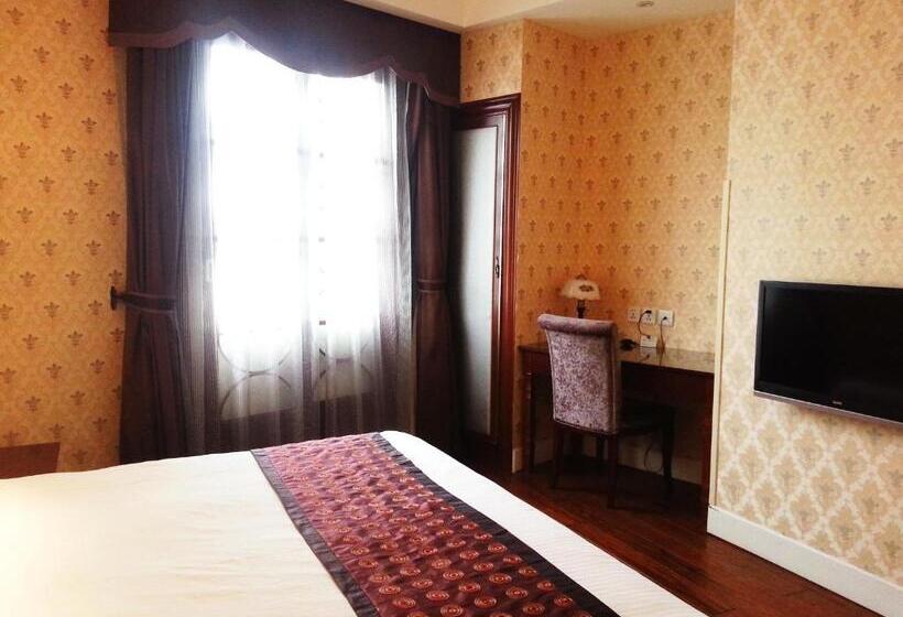 Suíte Familiar, Seventh Heaven