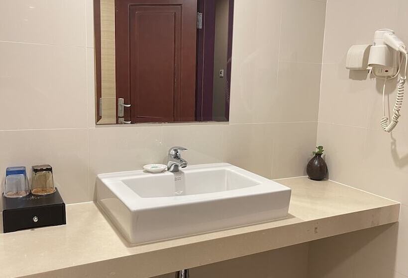 디럭스 룸, Seventh Heaven