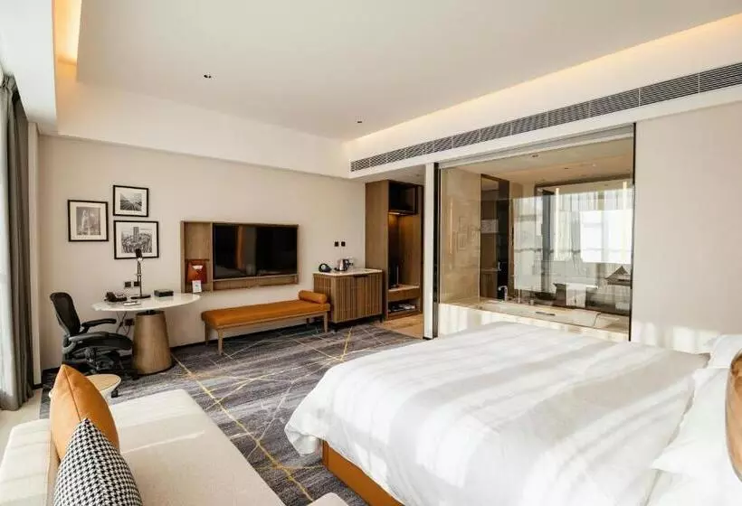 キングサイズベッド、シティビューデラックスルーム, Sheraton Guangzhou