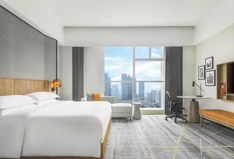 キングサイズベッド、シティビューデラックスルーム, Sheraton Guangzhou